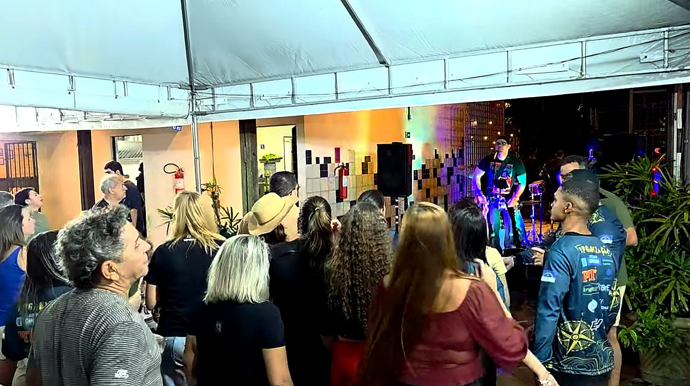 Banda ao vivo na recepção da Trilha dos Engenhos